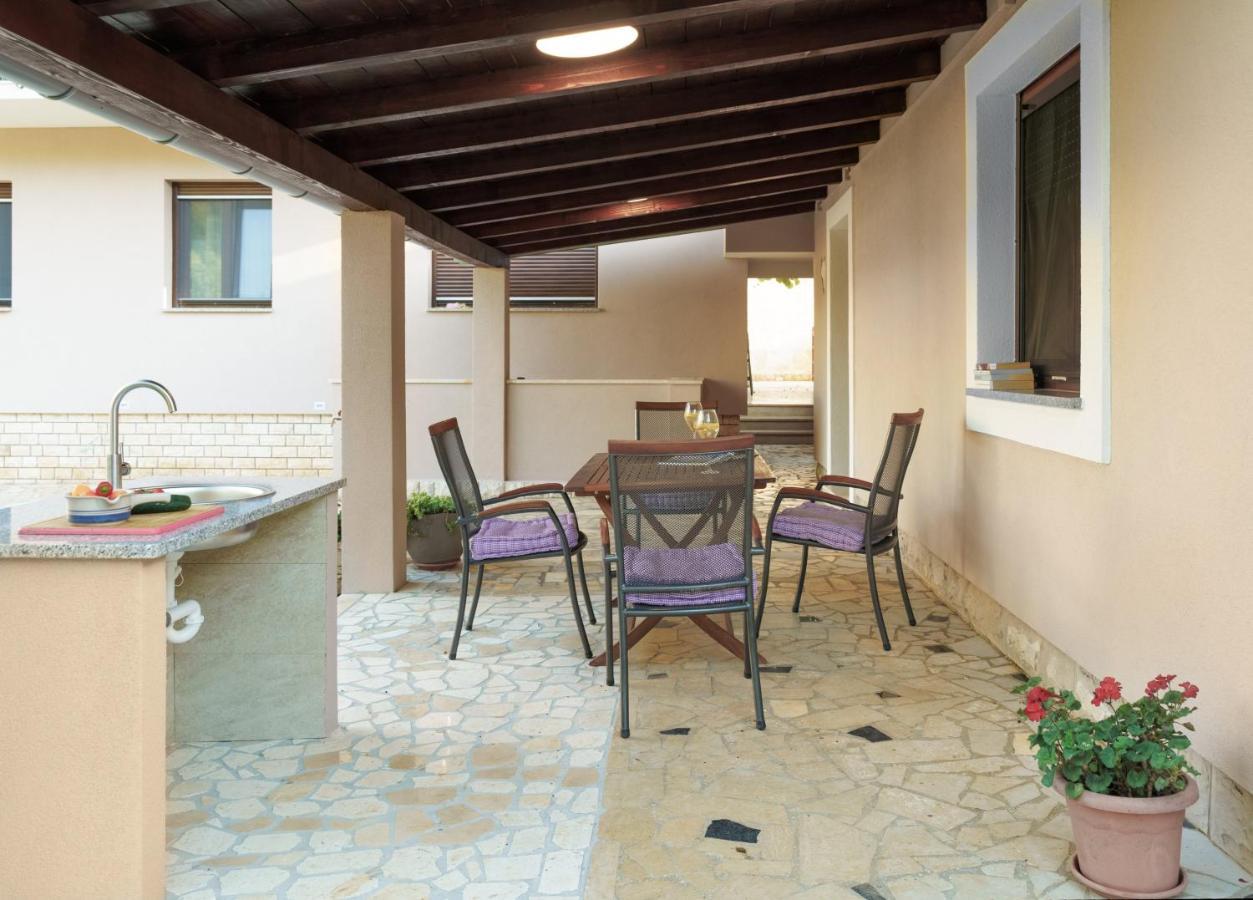 Argonave 6 Apartment Pula Extérieur photo